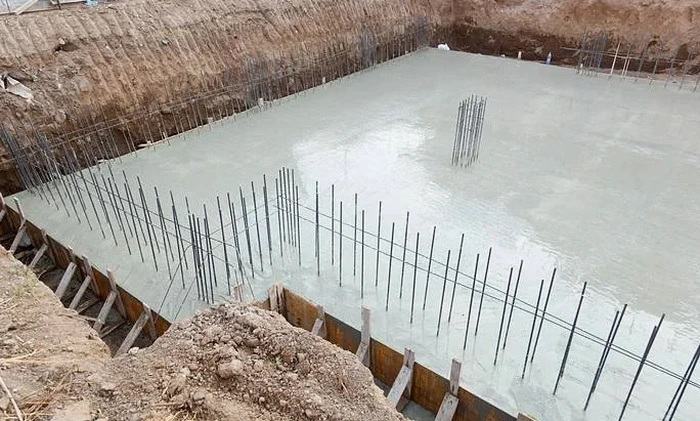 Diseño de Cimentaciones Superficiales en Arica: Geotecnia para Construir en la Costa del Desierto