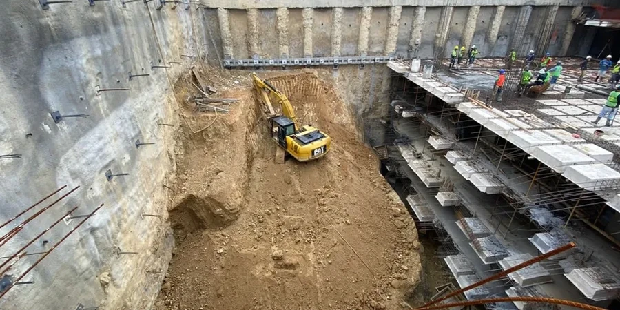 Diseño geotécnico de excavaciones profundas en Arica: control del terreno en el borde costero